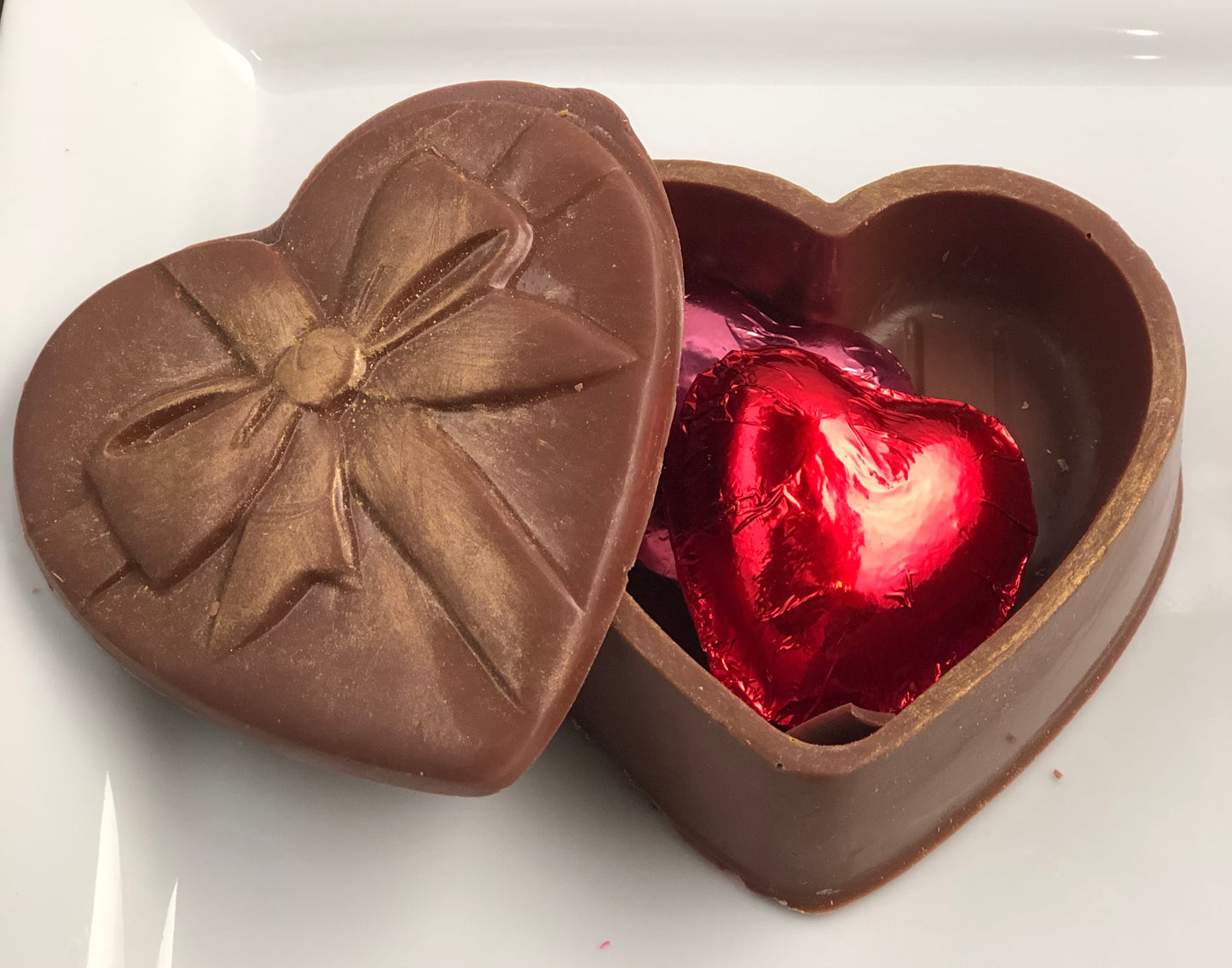 Mona's Chocolate Heart Edible Trinket Box