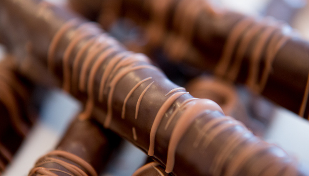 Dark Chocolate Pretzel Rods